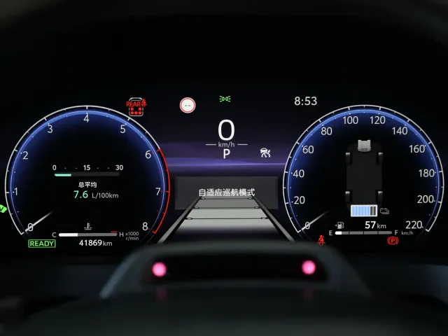 Toyota Alphard — Фото автомобиля 11