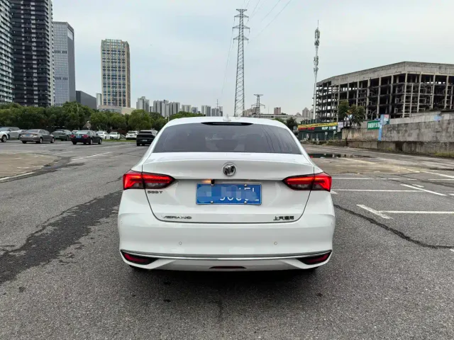 Buick Verano — Фото автомобиля 6