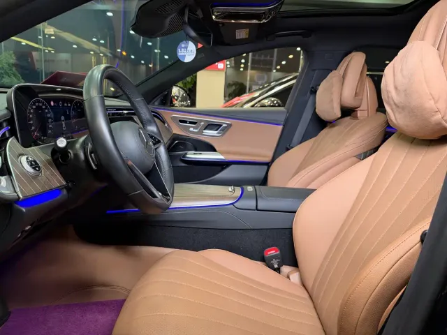 Mercedes-Benz E-Class — Фото автомобиля 9