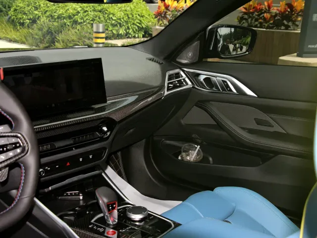 BMW M4 — Фото автомобиля 7