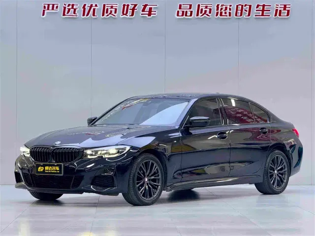 Фотография автомобиля — BMW 3 Series