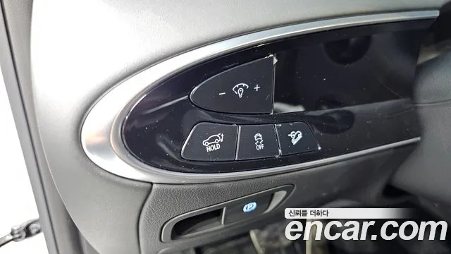 Genesis GV70 — Фото автомобиля 13