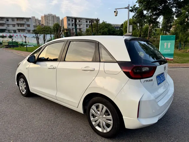 Honda Fit — Фото автомобиля 14