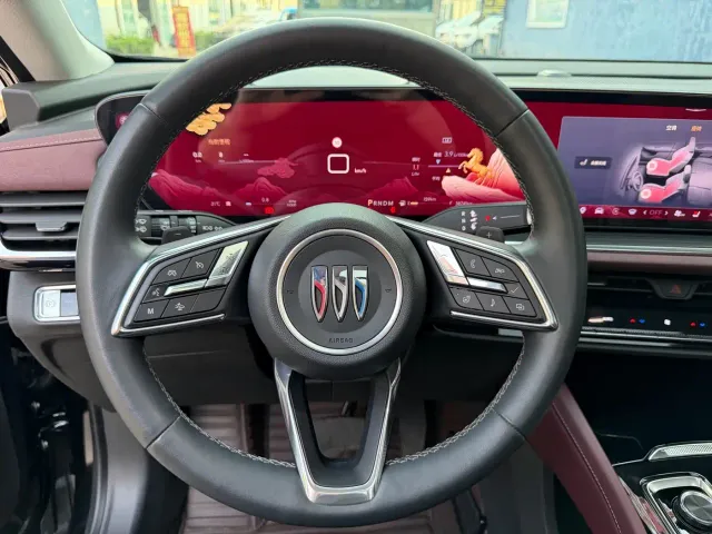 Buick Envision Plus — Фото автомобиля 15