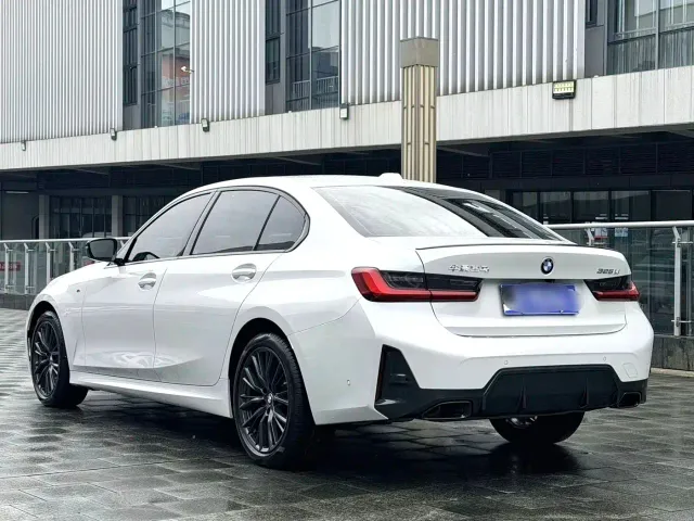 BMW 3 Series — Фото автомобиля 15