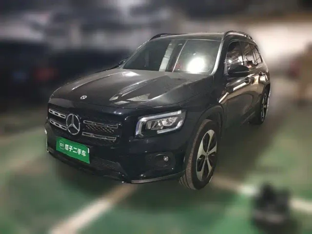 Фотография автомобиля — Mercedes-Benz GLB-Class