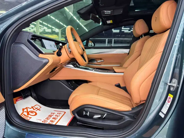 BYD Han L — Фото автомобиля 9