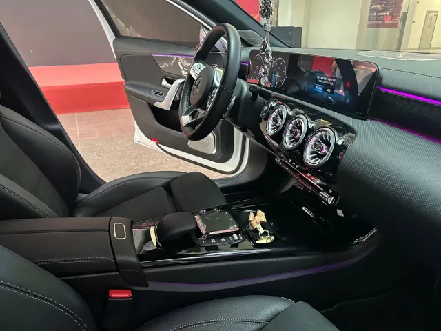 Mercedes-Benz A-Class — Фото автомобиля 10