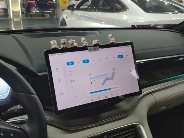 BYD Song PLUS — Фото автомобиля 12
