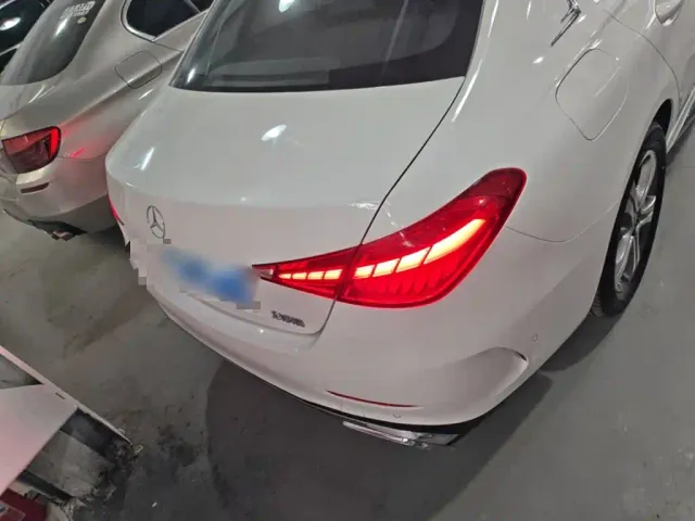 Mercedes-Benz C-Class — Фото автомобиля 3