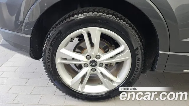 Audi Q3 35 TDI Premium Sportback — Фото автомобиля 5