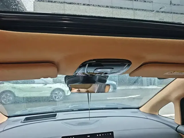 Voyah Auto Voyah Dreamer 2025 Model PHEV 4WD Premium QianKun Edition — Фото автомобиля 22