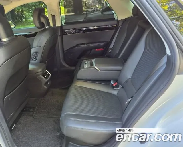 Hyundai Grandeur GN7 — Фото автомобиля 11