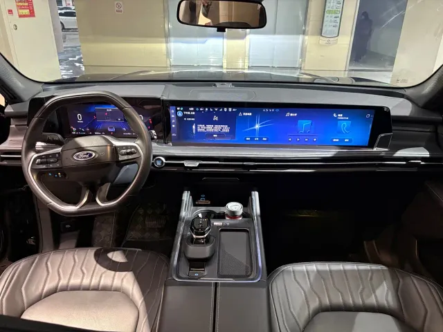 Ford Edge — Фото автомобиля 9