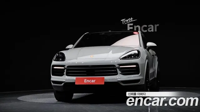 Porsche Cayenne — Фото автомобиля 3