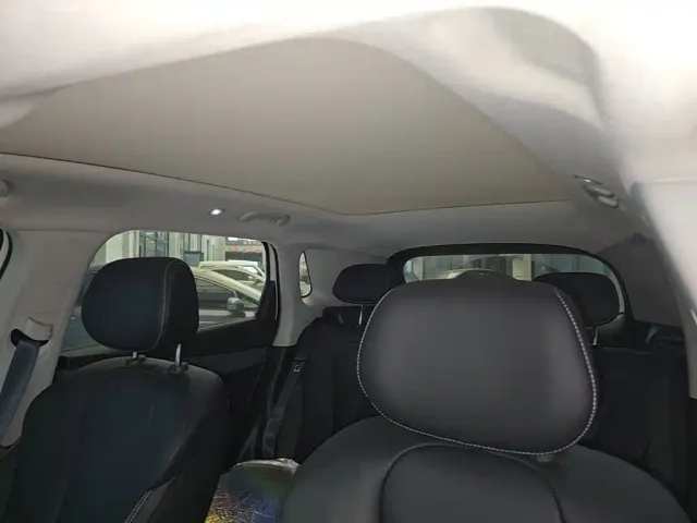 BYD Sealion 05 EV — Фото автомобиля 17