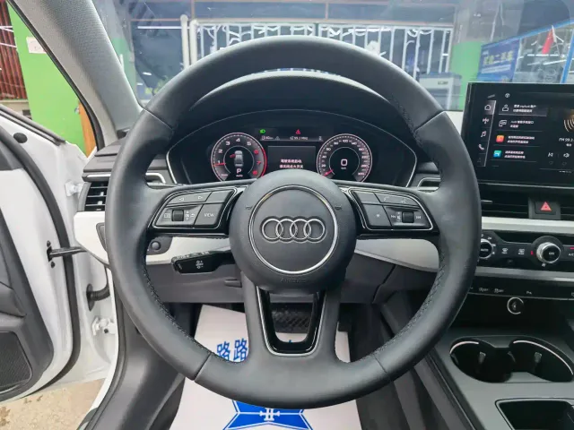 Audi A4L — Фото автомобиля 10