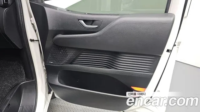 Hyundai Staria — Фото автомобиля 14