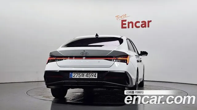 Hyundai Avante CN7 — Фото автомобиля 4