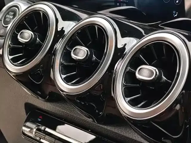 Mercedes-Benz GLB-Class — Фото автомобиля 4