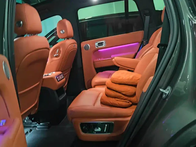 Li Auto L8 — Фото автомобиля 4