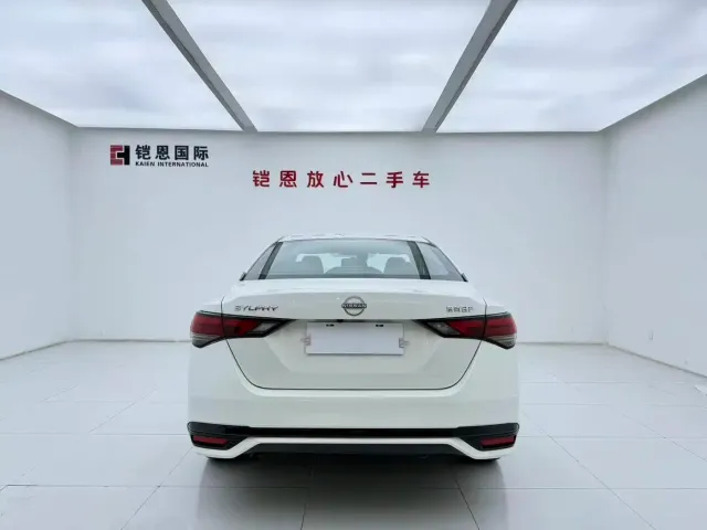 Nissan Sylphy 2023 1.6L CVT Deluxe Edition — Фото автомобиля 15