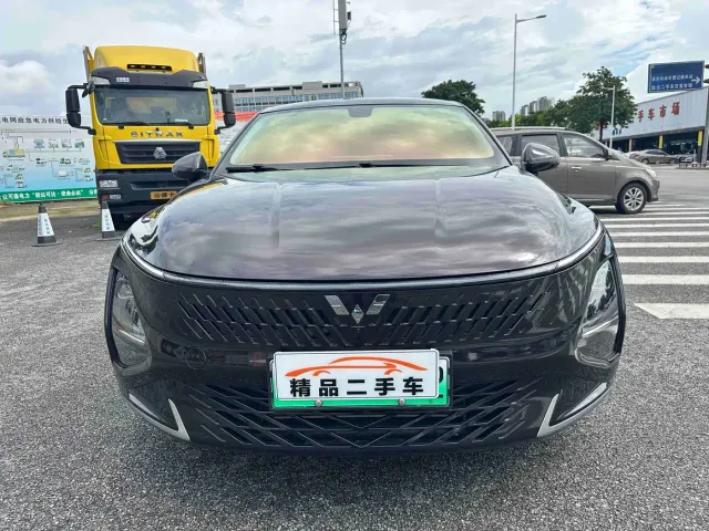 Wuling Starlight — Фото автомобиля 2