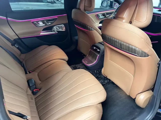 Mercedes-Benz E-Class — Фото автомобиля 9
