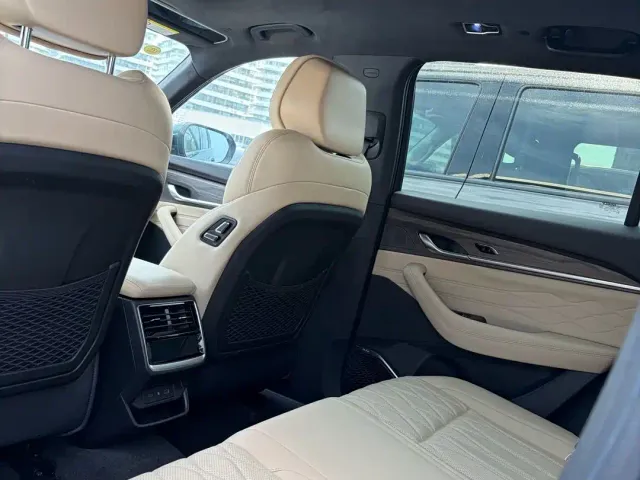 Geely Xingyue L — Фото автомобиля 18