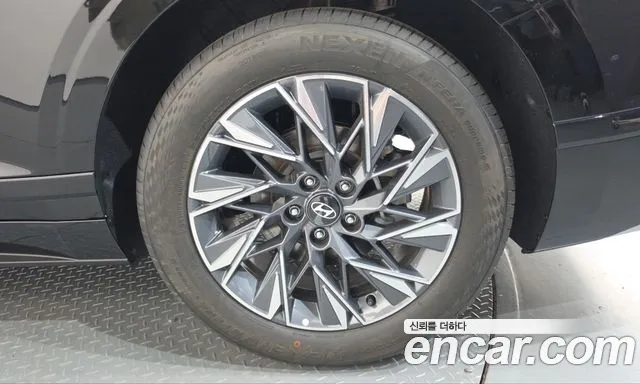 Hyundai Grandeur GN7 — Фото автомобиля 6