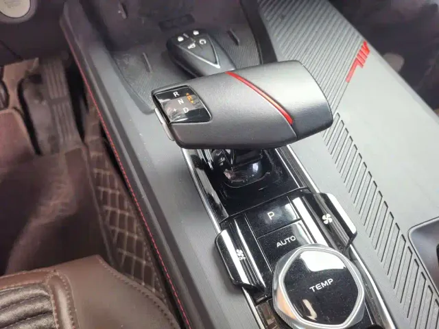 Changan Z6 — Фото автомобиля 6