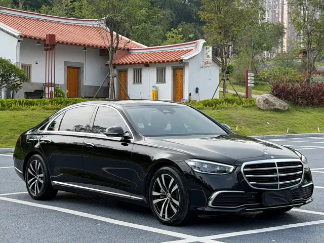 Mercedes-Benz S-Class — Фото автомобиля 3