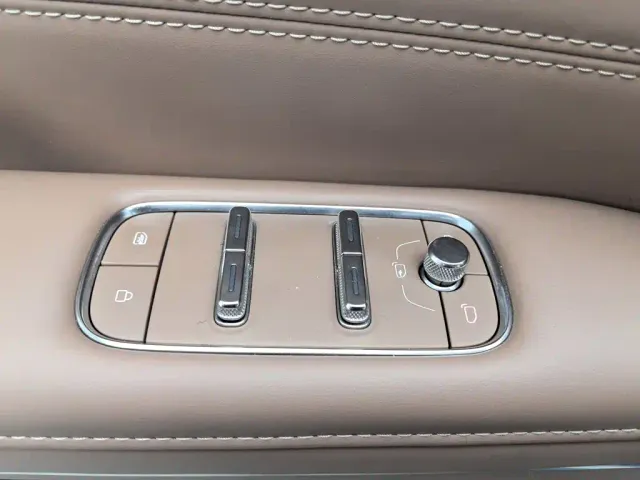 Wuling Starlight L — Фото автомобиля 9