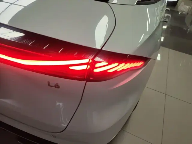 Geely Galaxy L6 — Фото автомобиля 7