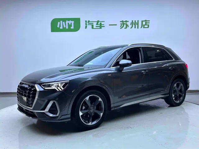 Фотография автомобиля — Audi Q3
