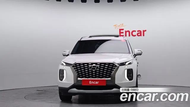 Hyundai Palisade Palisade Дизель 2.2 2WD — Фото автомобиля 3