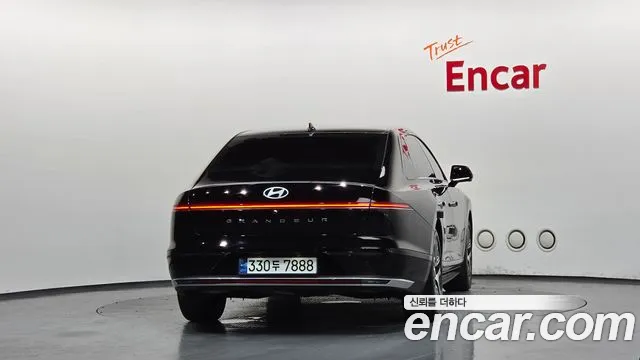 Hyundai Grandeur — Фото автомобиля 4