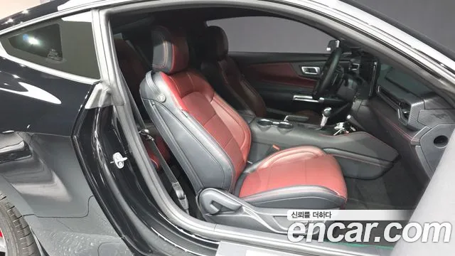 Ford Mustang Mustang 7 поколение 5.0 GT Premium Купе — Фото автомобиля 3