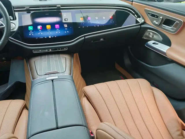 Mercedes-Benz E-Class — Фото автомобиля 9