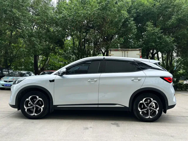 BYD Yuan PLUS — Фото автомобиля 12