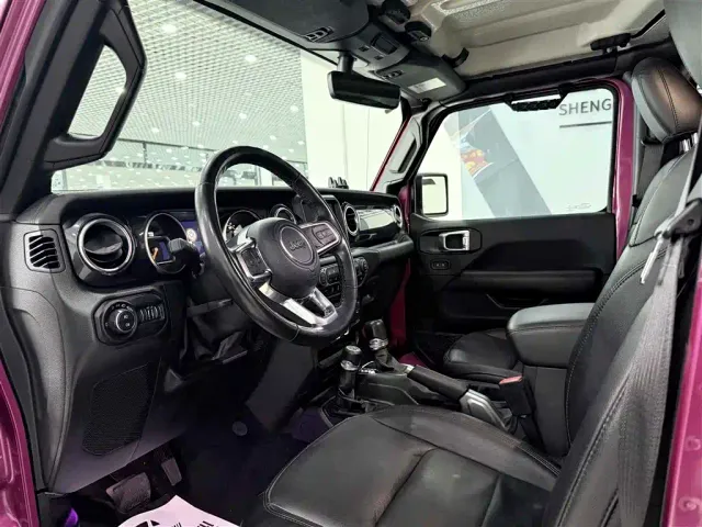 Jeep Wrangler — Фото автомобиля 8