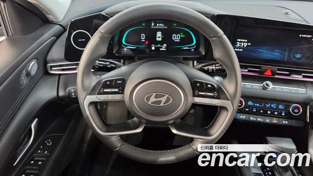 Hyundai Avante CN7 — Фото автомобиля 19
