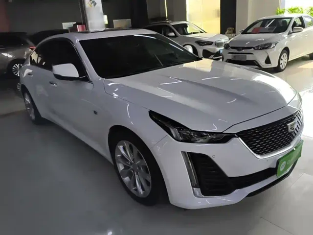 Cadillac CT5 — Фото автомобиля 3