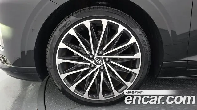 Hyundai Grandeur GN7 — Фото автомобиля 5