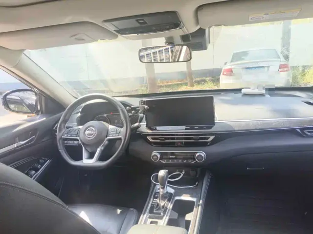 Nissan Teana — Фото автомобиля 12