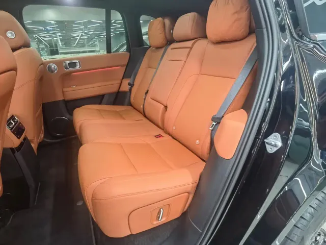 Li Auto L6 — Фото автомобиля 6