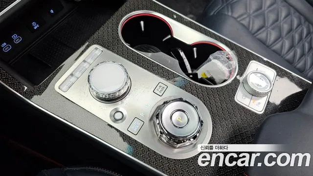 Genesis GV80 — Фото автомобиля 9