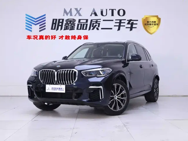 Фотография автомобиля — BMW X5