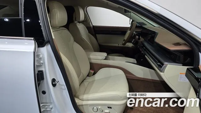Hyundai Grandeur GN7 — Фото автомобиля 15