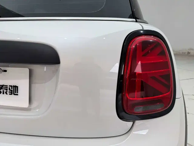 MINI Hatch — Фото автомобиля 6